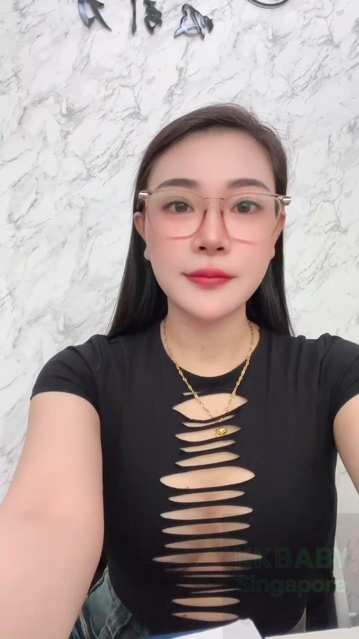 Lisa - 新加坡KKbaby